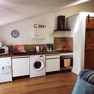 Appartement Avec Terrasse, Saint-Martin-de-Brômes